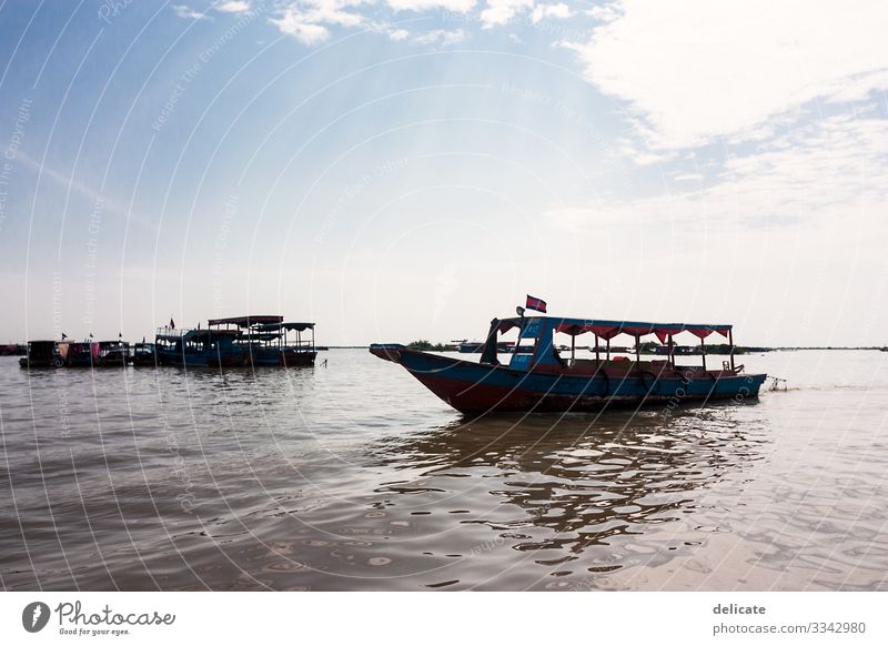 Schwimmende Dörfer Inseln Kambodscha Sonnenstrahlen Erholung Schatten Fernweh Sehnsucht Wolkenloser Himmel Kontrast Horizont Ferien & Urlaub & Reisen Abenteuer