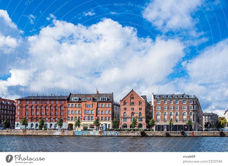 Gebäude in der Stadt Kopenhagen, Dänemark Ferien & Urlaub & Reisen Tourismus Haus Wasser Wolken Architektur Fassade Sehenswürdigkeit Tradition Anlegestelle