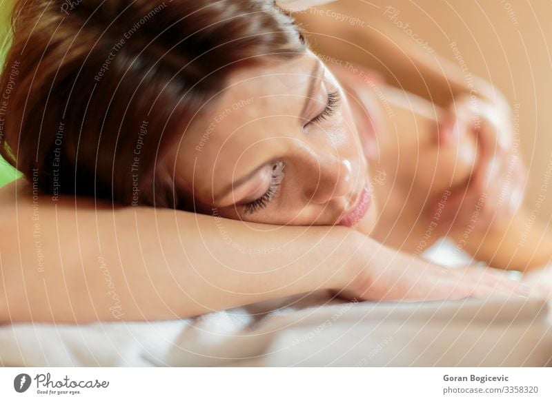 Massage Lifestyle schön Körper Behandlung Wellness Erholung Spa Mensch Junge Frau Jugendliche Erwachsene Gesicht Hand 1 18-30 Jahre dünn Sauberkeit 20s