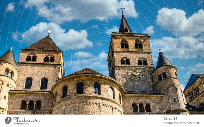 Kathedrale von Trier St. Peter Sightseeing Fassade Tower (Luftfahrt) Religion & Glaube Großstadt Deutschland Europa Symbole & Metaphern Roman Dom zu Trier
