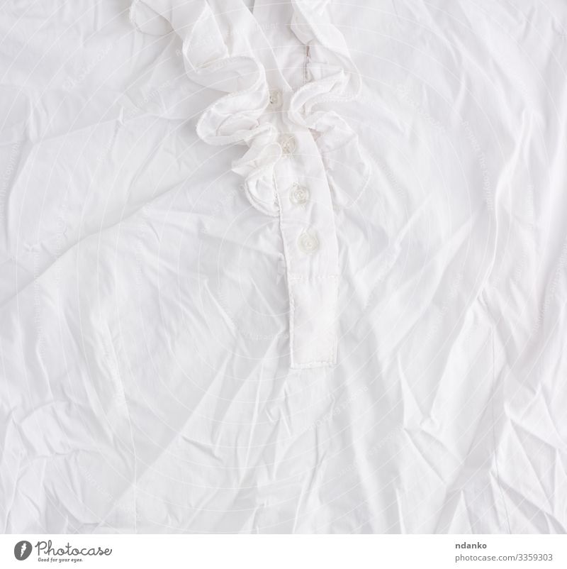Fragment einer weißen Baumwollbluse elegant Stil Dekoration & Verzierung Mode Bekleidung Kleid Stoff Accessoire retro weich Farbe rund Baumwolle Hintergrund