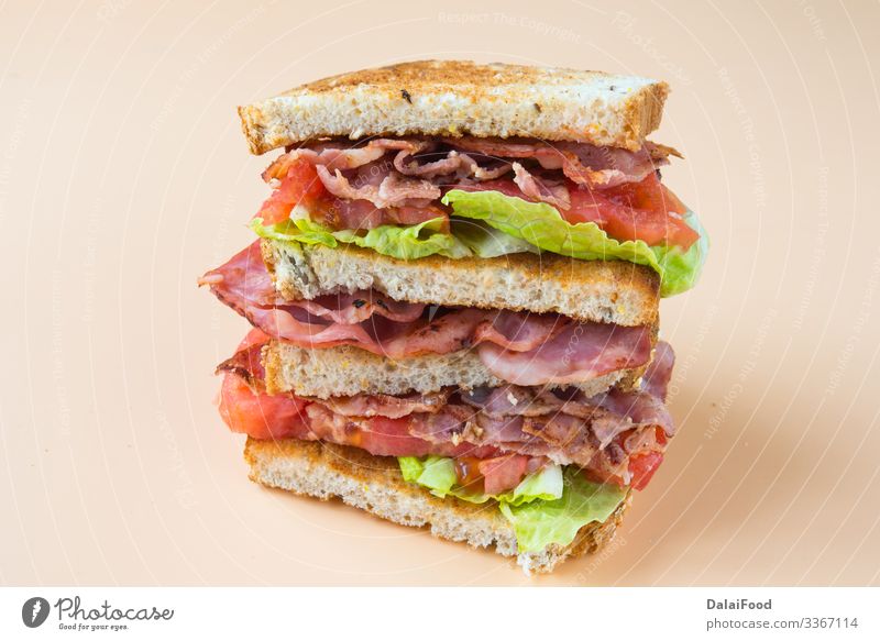 Ein BLT ist eine Art Sandwich Brot Fastfood Tradition Speck blt blt-Sandwich Cholesterin Club-Sandwich Böden Lebensmittel Salat Mahlzeit Schweinefleisch