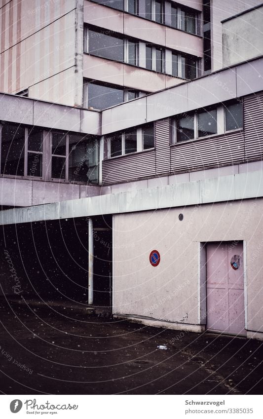 🦥 Gebäude urban Schneefall Tristesse Beton