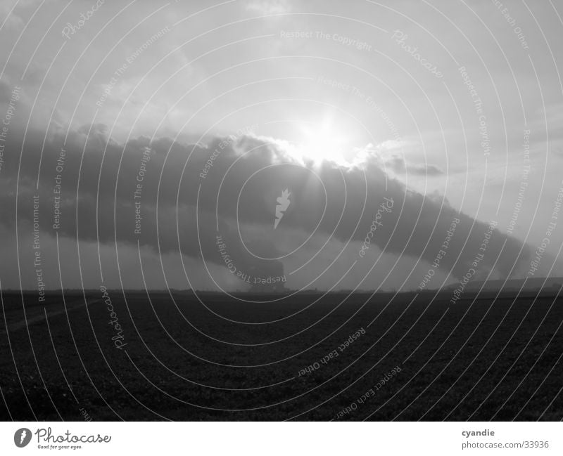 Chaos Umwelt Wolken Feld Industrie Sonne undustrie Himmel Schwarzweißfoto