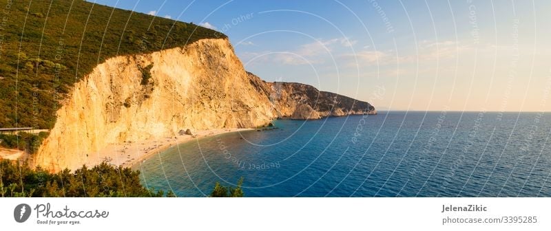 Strand von Porto Katsiki auf der Insel Lefkada, Griechenland ionisch Paradies schön Meereslandschaft Felsen Lefkas blau Urlaub malerisch lefkada Küste Klippe
