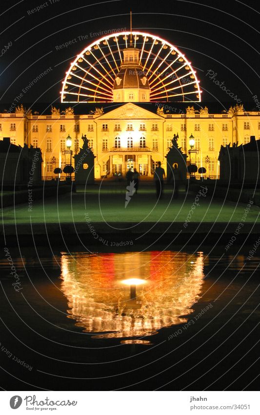 Schloss Karlsruhe mit Riesenrad bei Nacht Architektur 2002