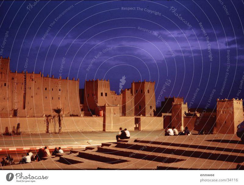 Kasbah Tinehirt - Ouarzazate Medina Marokko Afrika Moral Abend Architektur