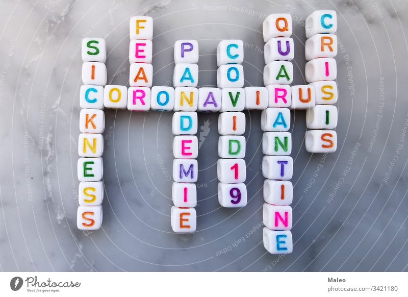 Coronavirus-Würfel-Kreuzworträtsel. Kreuzworträtsel zum Thema Coronavirus China Korona Krankheit Seuche Grippe Geduldsspiel Text Virus Wort Biogefährdung Gefahr