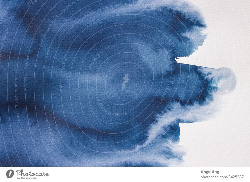 Indigo Blaue Auqarellfarbe Auf Aquarellpapier aquarell aqurallfarbe aquarellpapier papierstruktur papiertextur hintergrund design grafik element abstrakt