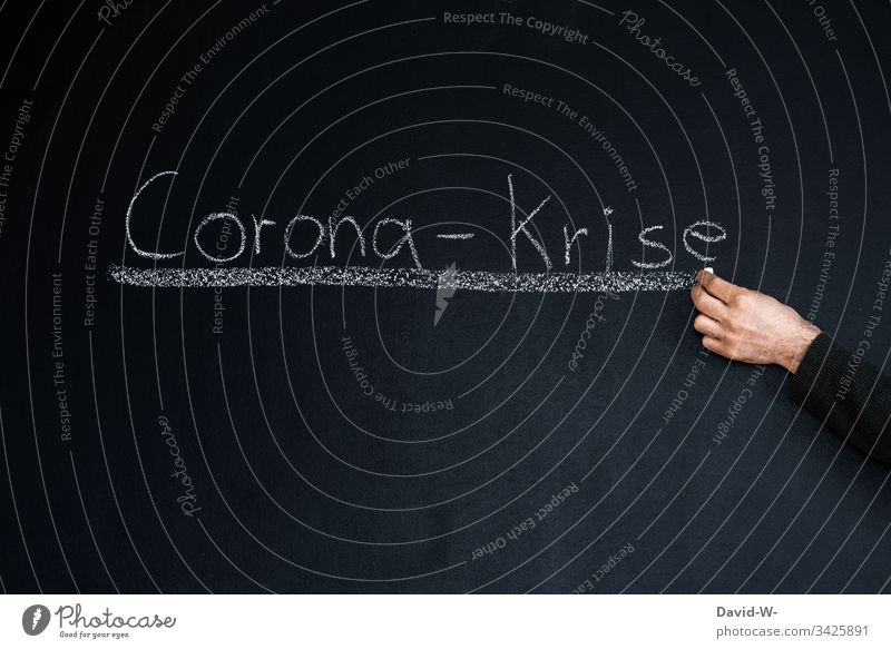 Corona-krise wort unterstrichen corona-krise Wort unterstreichen Kreide Tafel Hinweis Überschrift Panik Angst Coronavirus Seuche Pandemie Virus Gesundheit