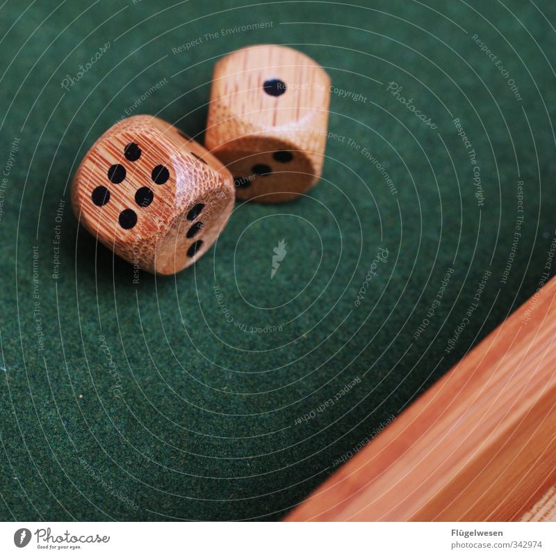 Zwei von sechs gleichen Quadraten begrenzte mathematische Körper Freizeit & Hobby Spielen Brettspiel Glücksspiel Kinderspiel warten Tatkraft Würfel würfeln
