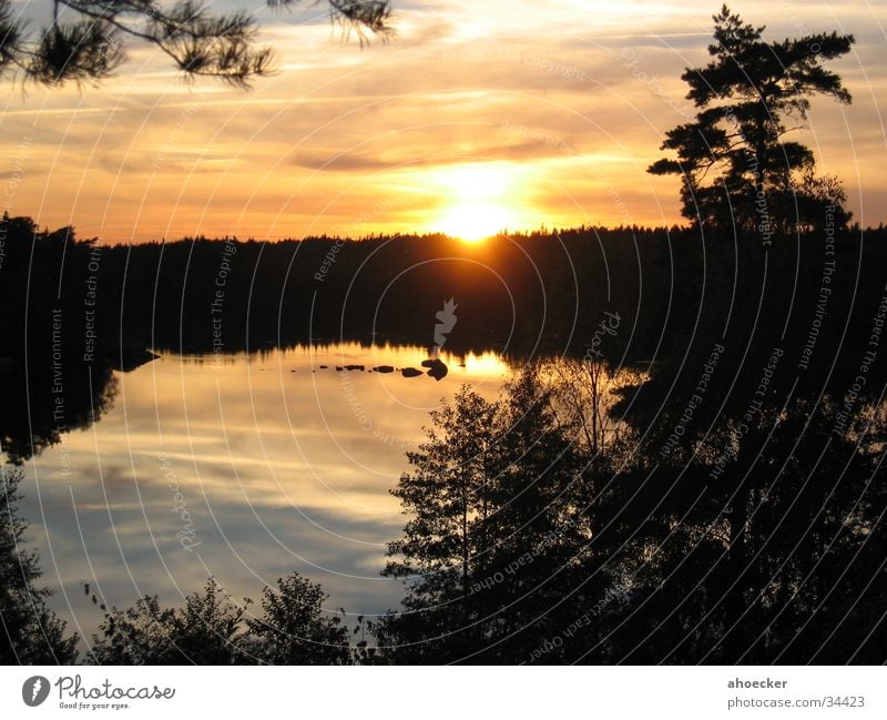 Sonnenuntergang gelb See Licht Stimmung Schweden Wasser Abend