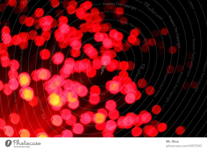 Rotlicht Lichterscheinung Lichtpunkt Lichteffekt Kunstwerk Explosion rot leuchten Punkte glänzend Farbklecks Reflexion & Spiegelung Lichtspiel schwarz