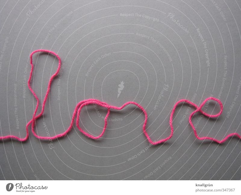 love line Wolle Schnur Schriftzeichen Kommunizieren grau rosa Gefühle Glück Liebe Verliebtheit Romantik Kreativität Wort Studioaufnahme Menschenleer