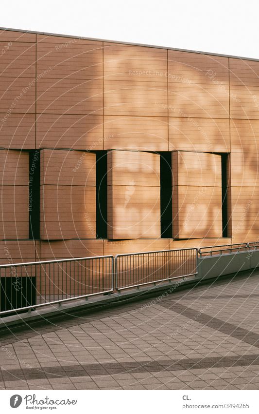 architektur Architektur Gebäude Fassade Geländer Wege & Pfade ästhetisch abstrakt Wand Stadt Licht eckig Linien Strukturen & Formen Muster Menschenleer