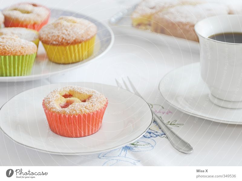 Muffin Lebensmittel Teigwaren Backwaren Marmelade Ernährung Frühstück Kaffeetrinken Büffet Brunch Getränk Heißgetränk Geschirr Teller Feste & Feiern Geburtstag