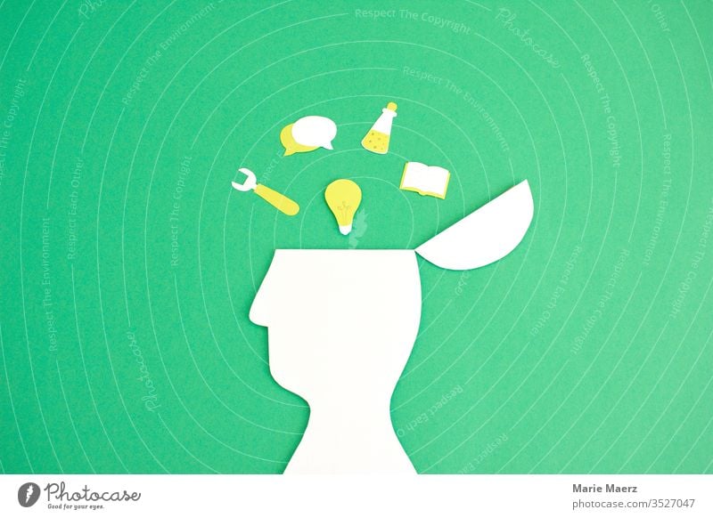 Wissenswerkzeuge | Offene Kopf Silhouette mit Symbolen zum Thema Studium & Wissen lernen Denken entdecken Hintergrund neutral Farbfoto Bildung Neugier Interesse