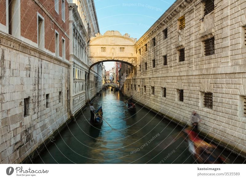 Seufzerbrücke, Venedig, Italien. Kanal Tourismus Brücke venezia Wasser Italienisch Europäer Palast Anziehungskraft berühmt reisen Europa Architektur seufzt Boot