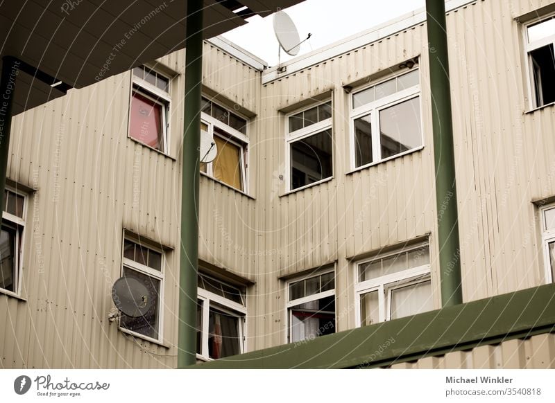 Verfallende Hauswand, Graz, Österreich wohnungen Appartement Wohnkomplex Architektur architektionisch Arme außenaufnahme von gebäuden bauwerke behausung
