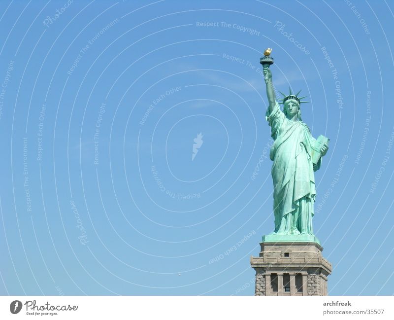 Statue of Liberty New York City Gerechtigkeit Freiheit demokratisch ellis island USA Freiheitsstatue monumental Denkmal Symbolismus Freisteller