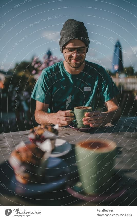 #AS# Zeit für Muffins Kaffeetrinken Kaffeetasse Detailaufnahme Tasse Kaffeepause Heißgetränk Sucht Vogelperspektive Licht Tag Menschenleer Totale Latteart