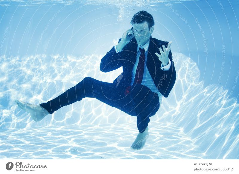 BusinessCall. Kunst ästhetisch Schwimmbad Anzug Krawatte Hemd Hemdkragen Telefongespräch Telekommunikation verrückt außergewöhnlich Kommunikationsmittel