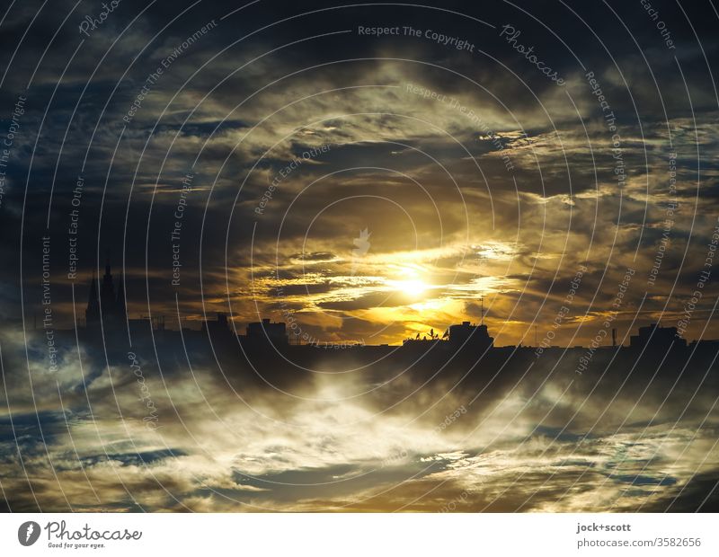 das doppelte Verschwinden der Sonne unter dem Horizont Sonnenuntergang Gegenlicht Sonnenlicht Silhouette Panorama (Aussicht) Low Key abstrakt Schweben