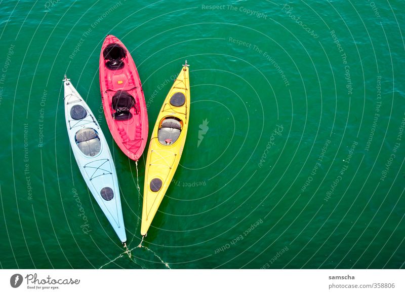 dreifarbig Freizeit & Hobby Ferien & Urlaub & Reisen Tourismus Ausflug Abenteuer Ferne Freiheit Meer Sport Wassersport Sportboot Ruderboot Kanu Kanusport