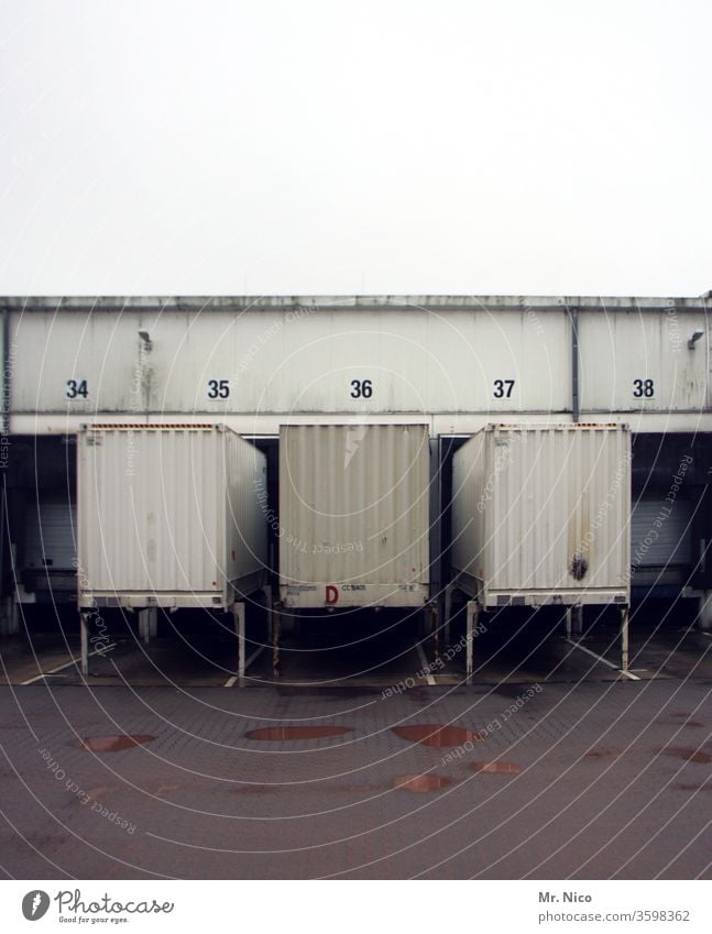 Tor 34 - 38 Container transport logistik Güterverkehr & Logistik Spedition Transport Versand Chassis Industrie Lagerhalle Handel Warenlager Ziffern & Zahlen