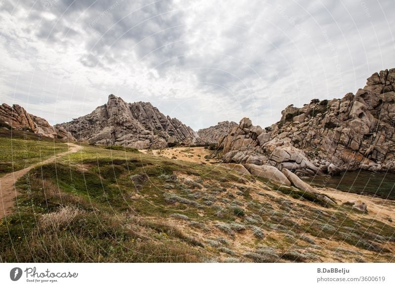 Capo Testa –Sardinien - bizarr geformt beeindruckende Granitfelsen im Valle di Luna. Das Paradies für die 68er….. Reisefotografie Mittelmeer Europa