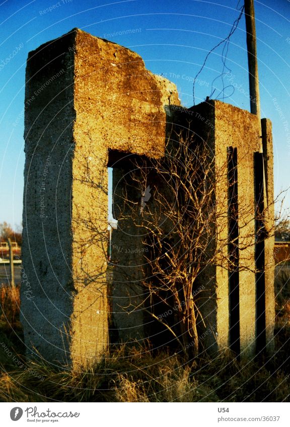 beton #3 Ruine Haus Krieg Beton Architektur Dachboden Himmel Sonne