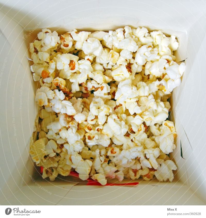 Popcorn Lebensmittel Süßwaren Ernährung Fastfood Schalen & Schüsseln Feste & Feiern lecker süß ungesund Popkorn Mais Korn Kino Foodfotografie Farbfoto