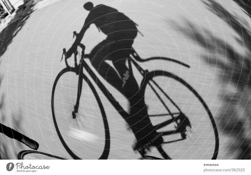 Schattenseite eines Radlers Lifestyle Stil Freude Freizeit & Hobby Ferien & Urlaub & Reisen Fahrradtour Sport Sportler Fahrradfahren Mensch Junger Mann