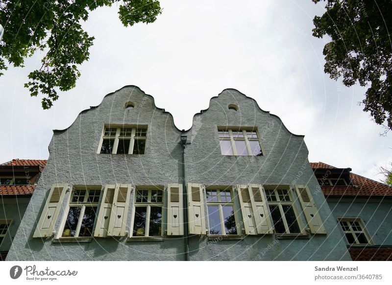 Alte Villen in Duisburg Häuser Fassaden Villa Fensterläden Hausbau Architektur gemütlich hohe Decken altes Haus