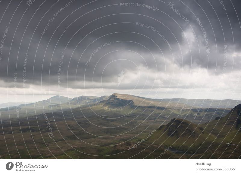 Aussicht über die Hügel von Quiraing auf der Isle of Skye Panorama (Aussicht) Kontrast Schatten Licht Tag Menschenleer Schottland Farbfoto Außenaufnahme