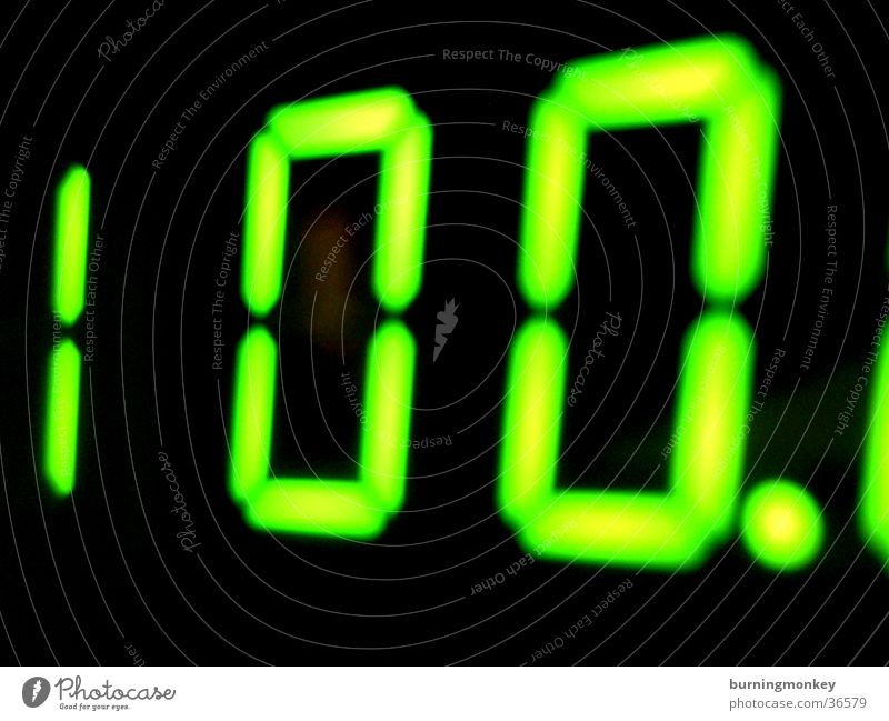 100. Ziffern & Zahlen grün Elektrisches Gerät Technik & Technologie Leuchtdiode Digitalfotografie Anzeige