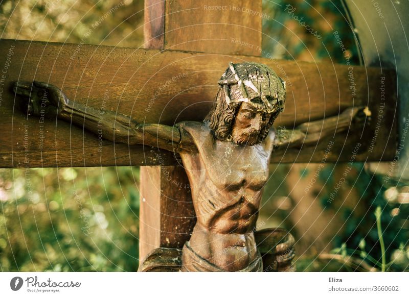 Jesus Christus am Kreuz Christentum heilig Glaube Kreuzigung Kruzifix Religion & Glaube Abbildung Erlösung Holz Kirche Figur Katholizismus Christliches Kreuz