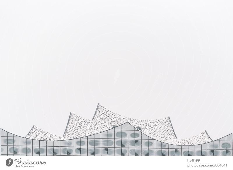ein wenig urbane Wellen - aber zumindest spannend arrangiert ... Elbphilharmonie Hamburg Architektur Wahrzeichen Glas modern Hafenstadt Sightseeing maritim Elbe
