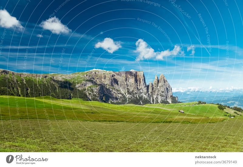 Seiser Alm Tal und Hochebene Plateau Feld Wiese Gras Himmel Cloud Panorama Natur Reisefotografie Natürliches Wahrzeichen berühmter Ort Schönheit in der Natur
