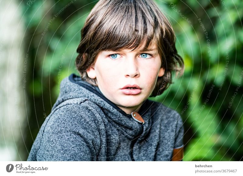 lieblingsfrisur | lange haare selbstbewußt schön blaue augen aufmerksam Familie & Verwandtschaft Sohn Haare & Frisuren Gesicht Kindheit Junge Cool Coolness