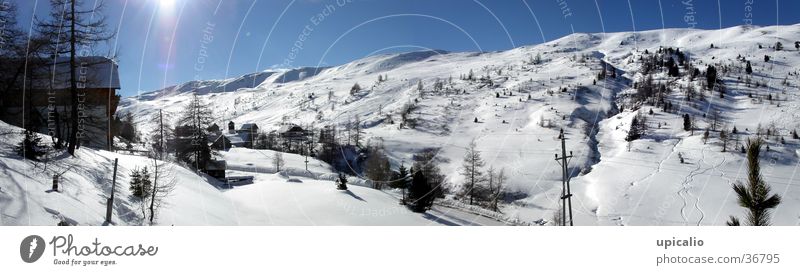 Schneebedeckte Berge Panorama (Aussicht) glänzend Berge u. Gebirge Hütte Spuren Landschaft groß Panorama (Bildformat)