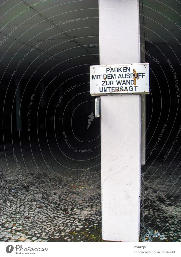 Umständlich Hinweisschild Schilder & Markierungen Parkplatz Parkhaus Tiefgarage Verbotsschild einparken umständlich formulieren rückwärts einparken