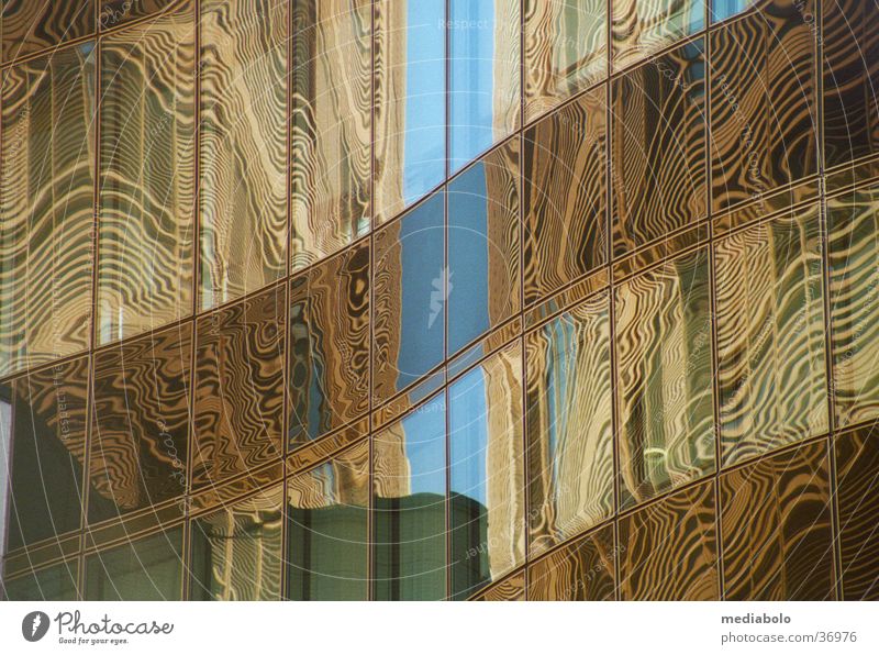 wolkenkratzer_spiegelung Platz Gebäude Reflexion & Spiegelung Moiré-Effekt Wölbung Architektur Potsdamer DaimlerChrysler Himmel Glas