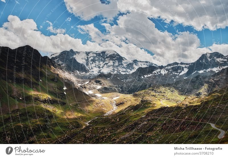 Kaunertaler Gletscher, Österreich Gletscherstrasse Tirol Berge Gipfel Gebirge Täler Fels Felsen Landschaft Natur Bäume Wiesen Himmel Wolken Sonne Sonnenschein