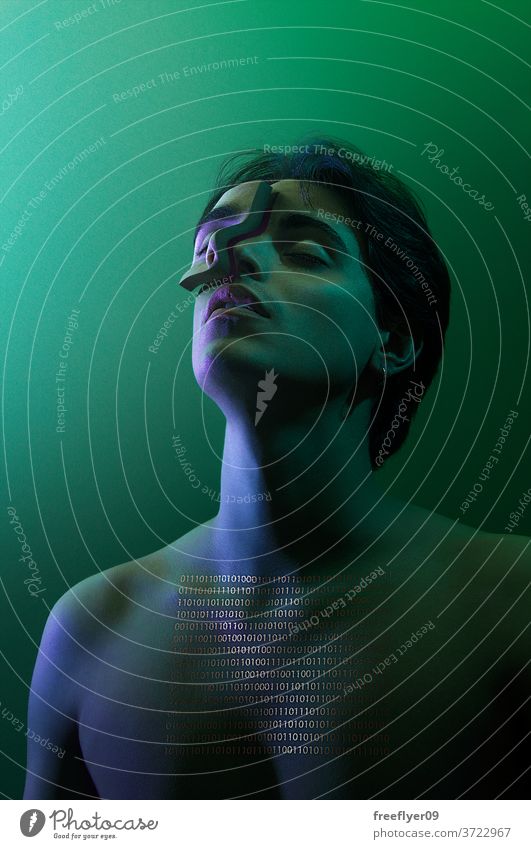 Der Ruf der Leere Porträt künstlich Technik & Technologie grün künstlerisch Konzept Idee surreal kreativ Depression jung Mann nackt golden binär Code