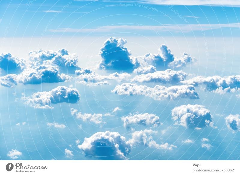 blauer Himmel Stock - und Wolken lizenzfreies weiße Regenbogen ein Photocase von Foto Sonne
