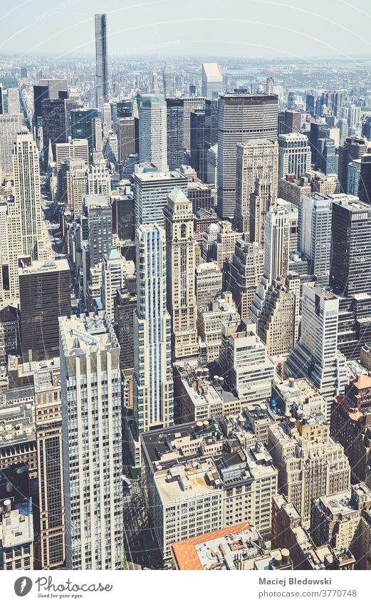 Retro-getönte Luftaufnahme von Manhattan, New York City, USA. neu Antenne Großstadt Gebäude Business Wolkenkratzer Skyline retro altehrwürdig gefiltert
