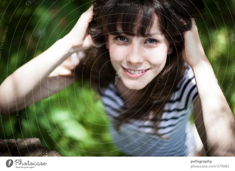 fühl die sommerbrise Mensch feminin Junge Frau Jugendliche Erwachsene Leben Körper Kopf 1 18-30 Jahre Natur Pflanze Luft Sommer Schönes Wetter Wind Gras