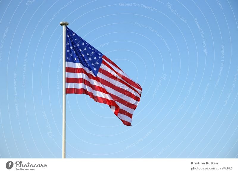 star-spangled banner flagge fahne amerika usa vereinigte staaten sternenbanner stars and stripes rot blau amerikanisch amerikanische wehen flattern gehisst