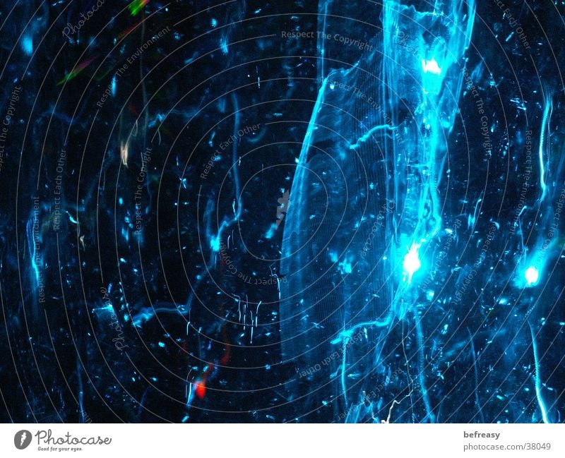 Blau macht glücklich Licht Langzeitbelichtung Blitze Laser dunkel Lasershow Fototechnik blau leuchten